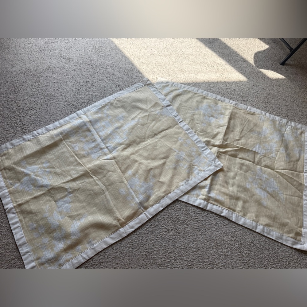 2 Fieldcrest Yellow White Floral Pillow Sham Shams King 28.5” X 22” Case Cover